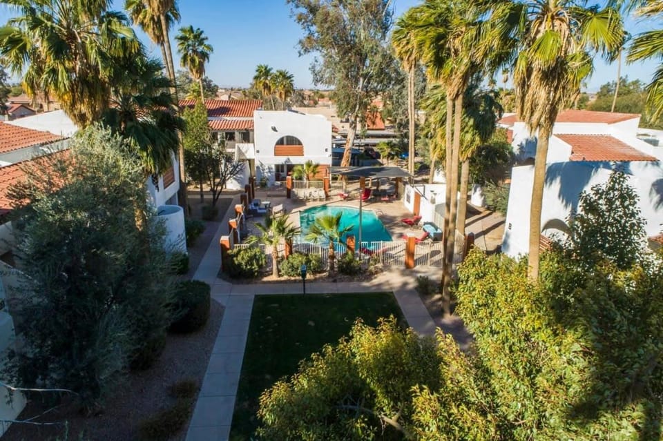 33 Avenida Pool View Studio new to market Avenida king bed ds House in Casa Grande