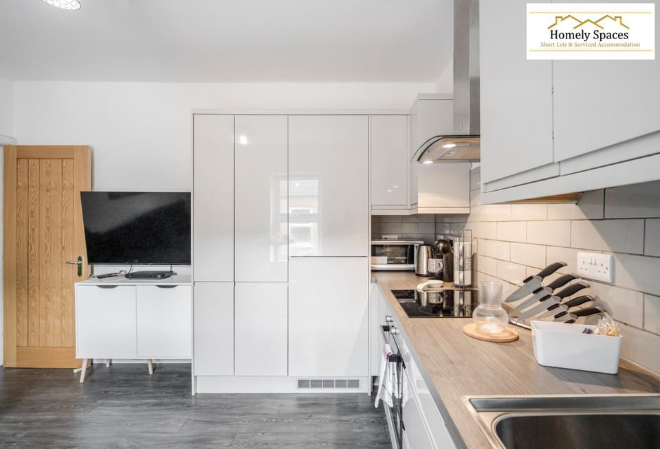 TV and multimedia, Coffee/tea facilities, Communal kitchen