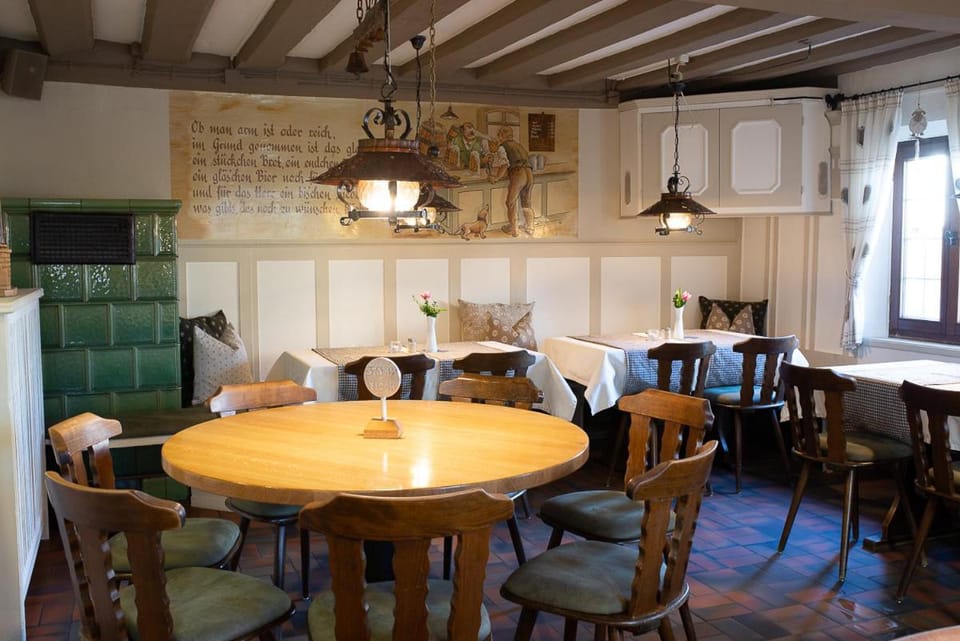 Banquet/Function facilities, Seating area