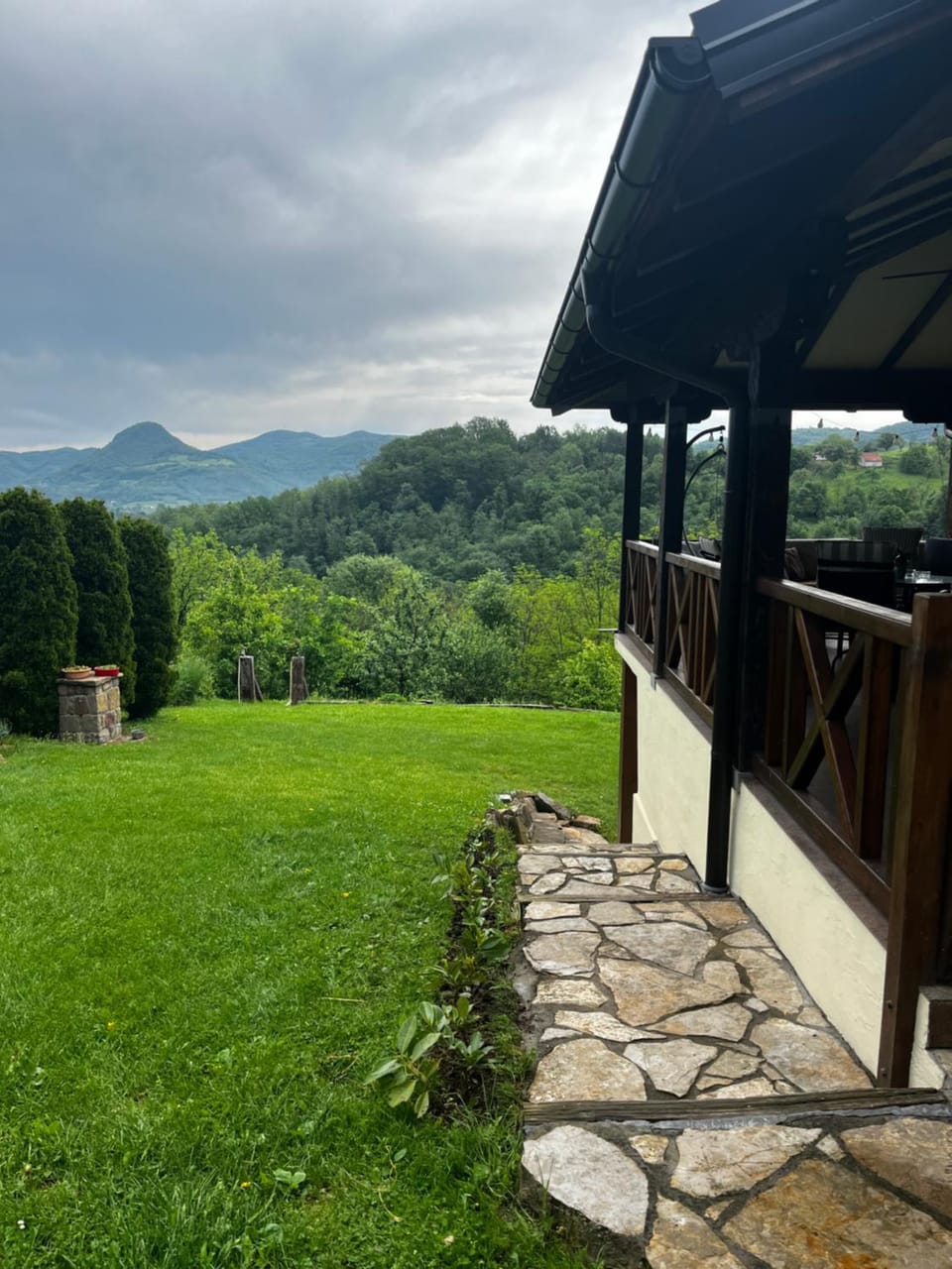 Garden view, Mountain view