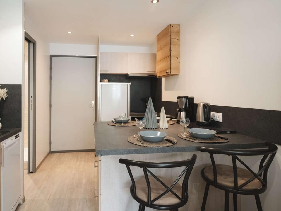 Apt cosy 4 pers, 2 ch, rénové, départ ski aux pieds Apartment in Les Allues