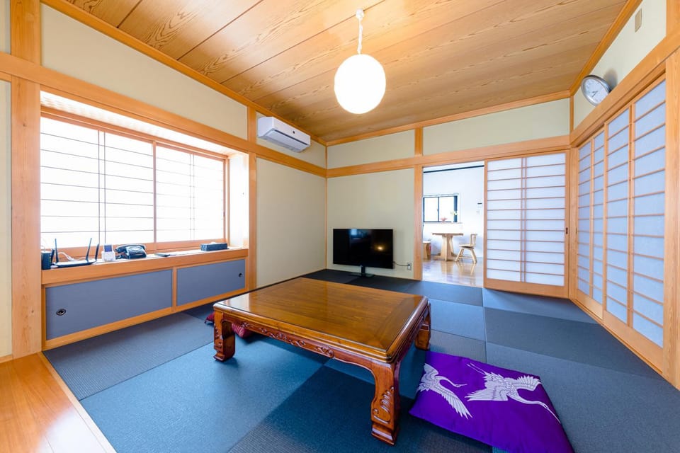 Communal lounge/ TV room, TV and multimedia, Living room