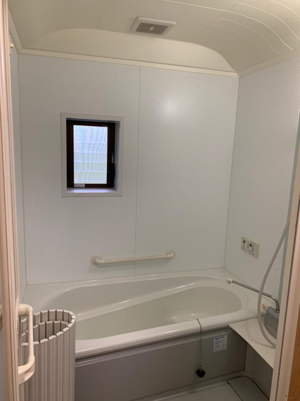 Bathroom, Bath
