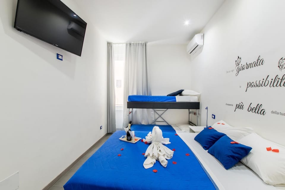 Bed, Bedroom, air conditioner