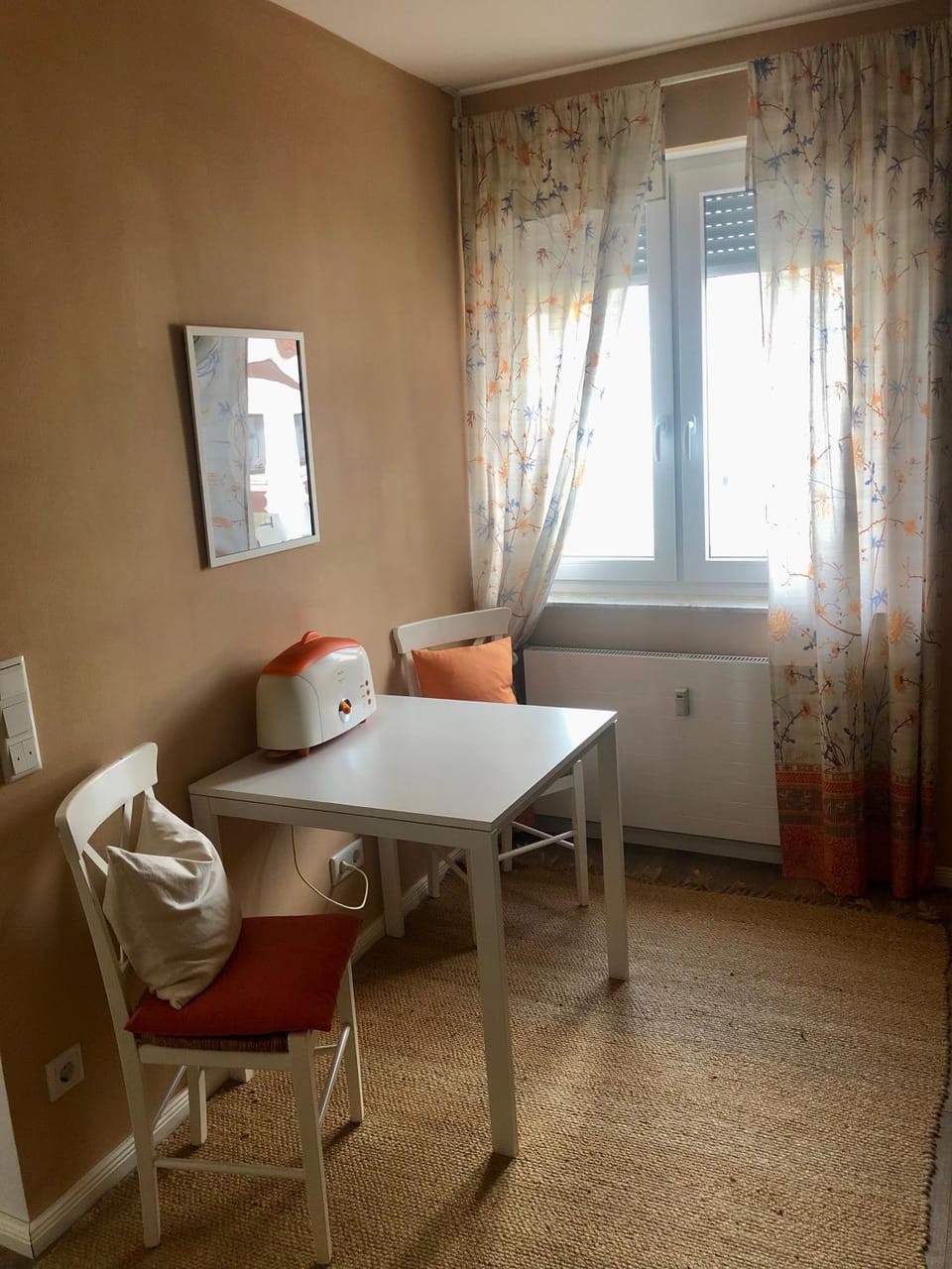 Dining area, kitchen