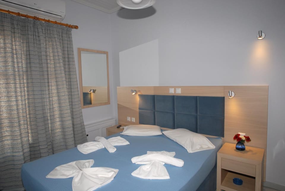 Irene ROOMS & STUDIOS PETRA Apartment in Decentralized Administration of the Aegean