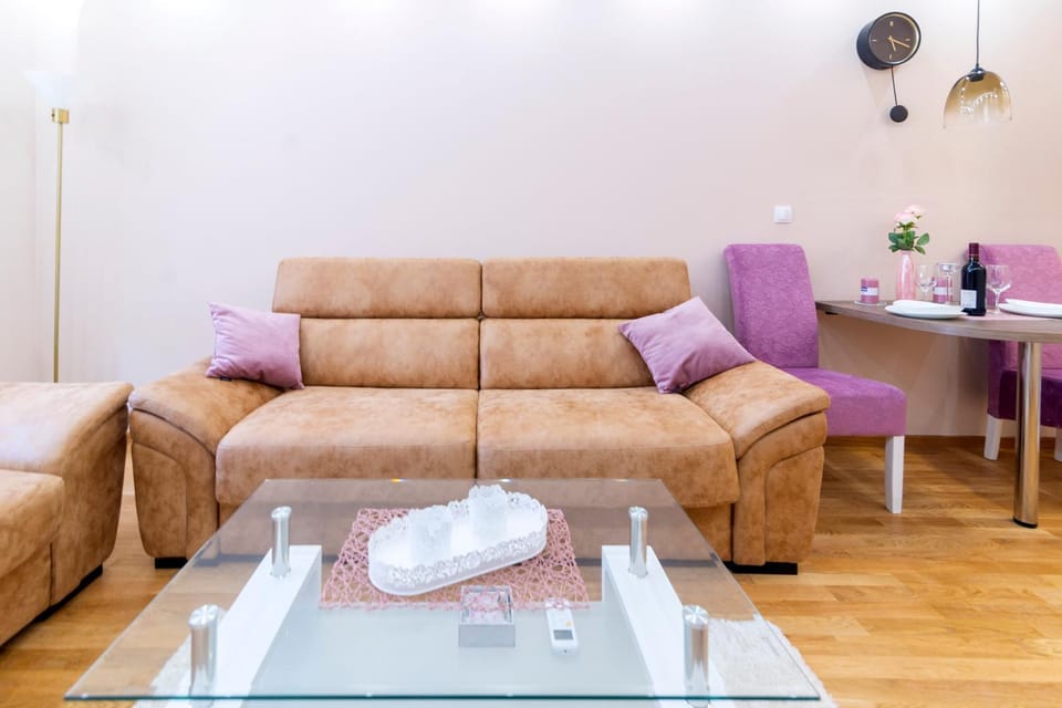 Mili Lux Apartman Apartment in Novi Sad