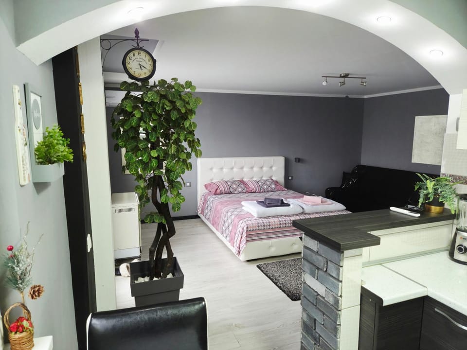 Bed, Living room, Bedroom