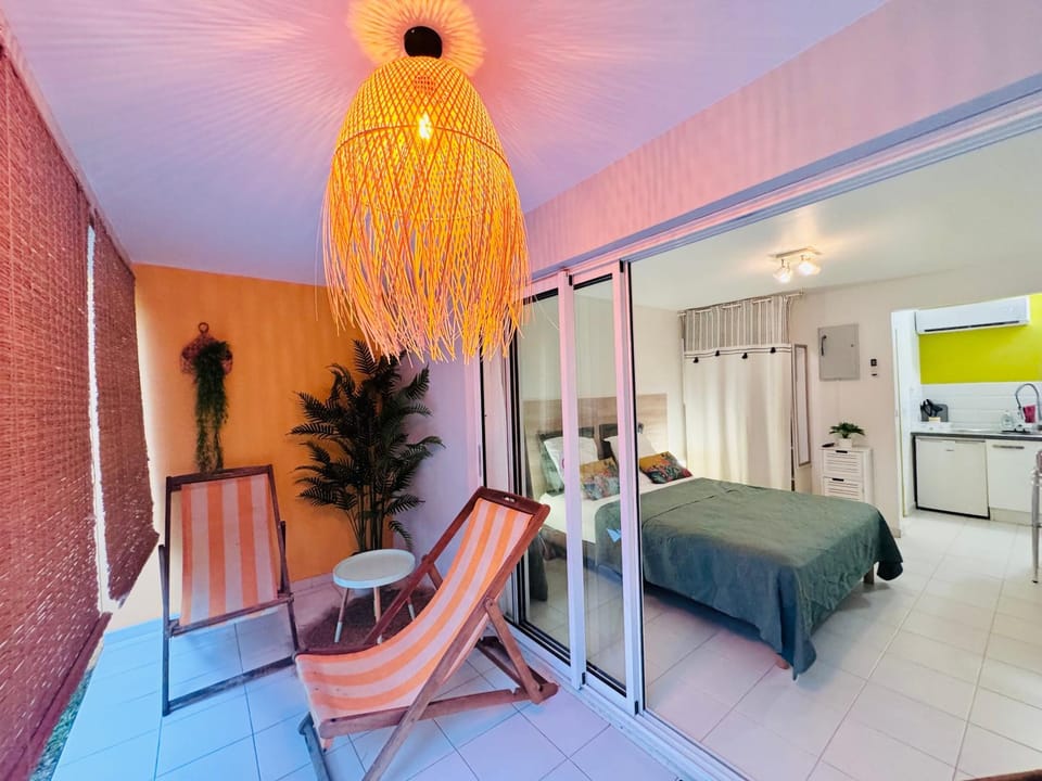 Studio Évasion plage avec jardin Apartment in Sainte-Anne