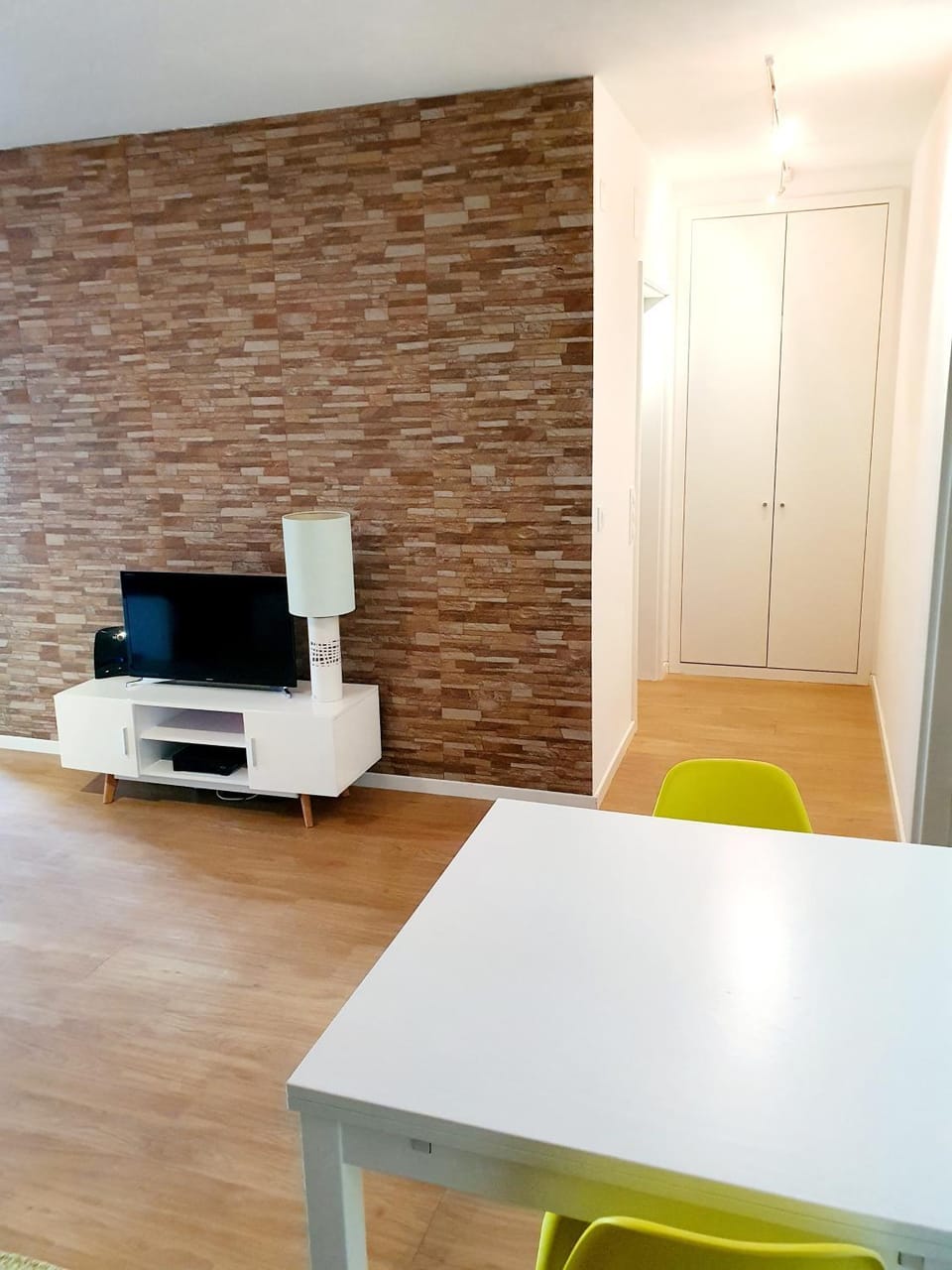 Communal lounge/ TV room, TV and multimedia