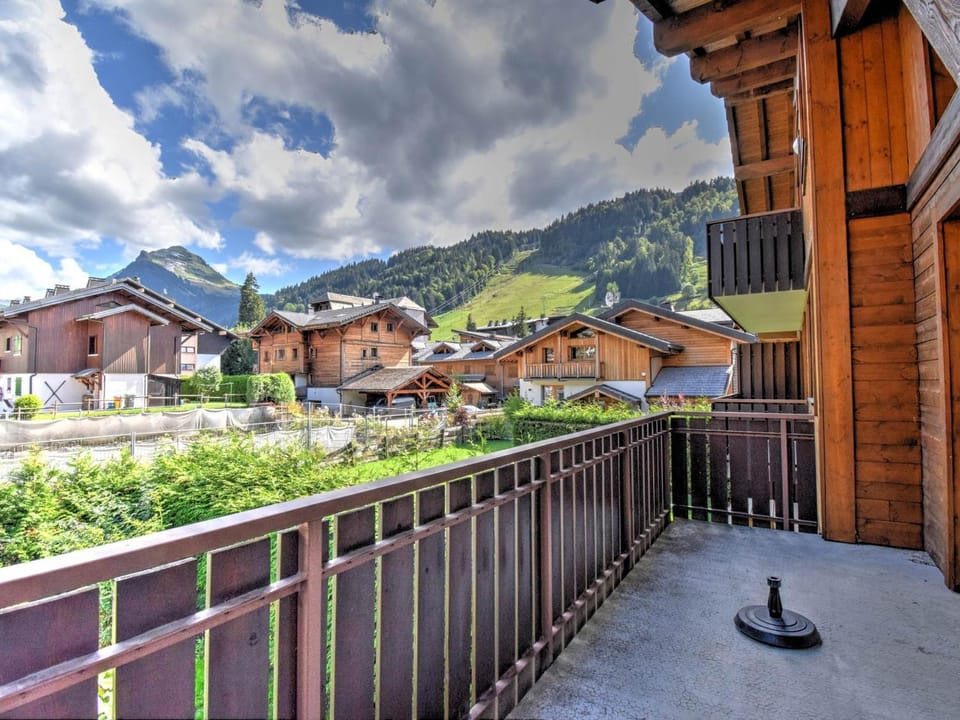 Spacieux appartement à Morzine avec WIFI et parking, proche centre - FR-1-524-98 Apartment in Montriond