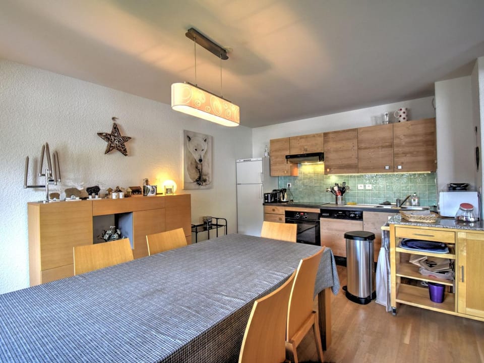 Spacieux appartement à Morzine avec WIFI et parking, proche centre - FR-1-524-98 Apartment in Montriond