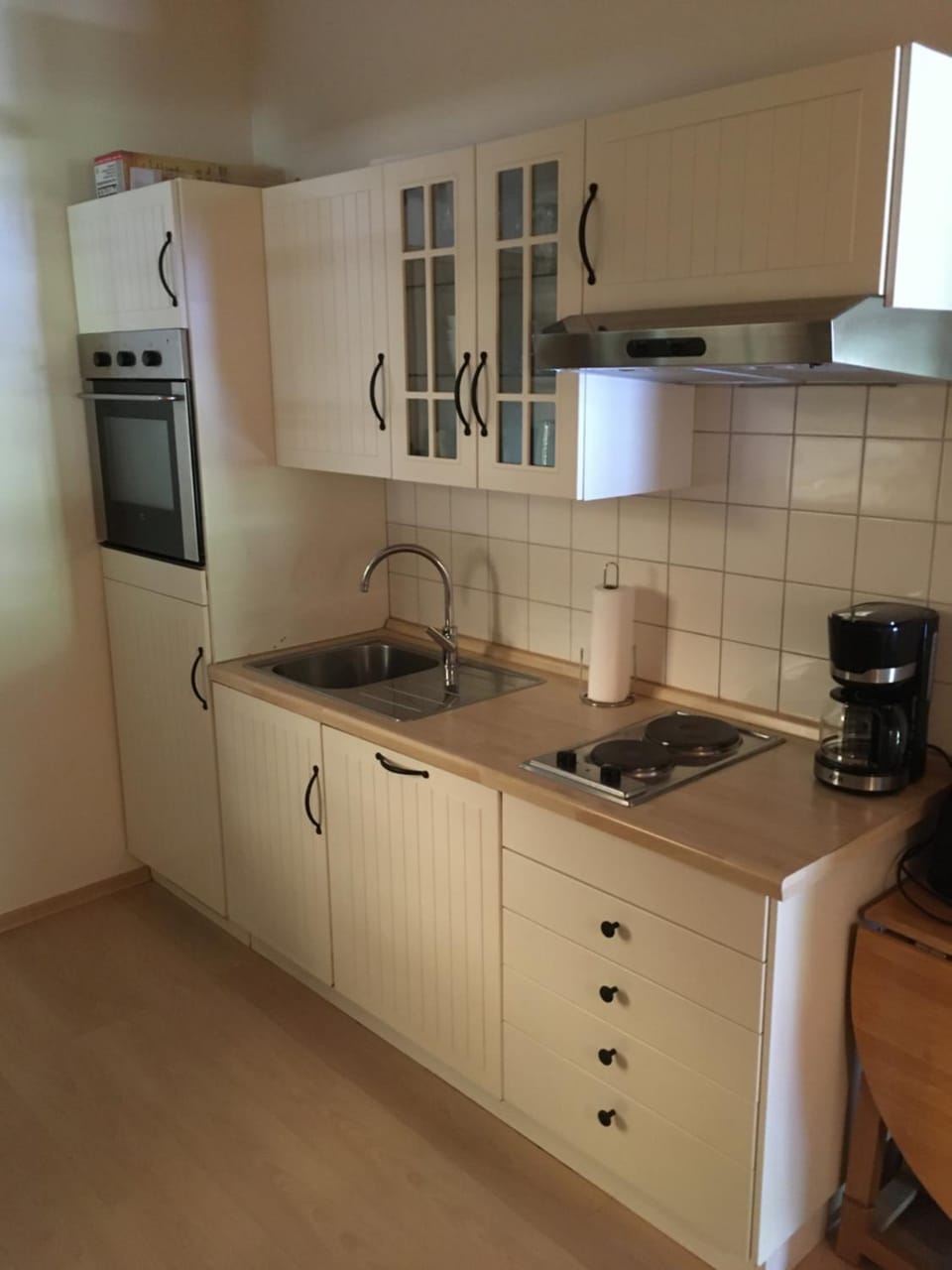Coffee/tea facilities, Kitchen or kitchenette, pet friendly, stove