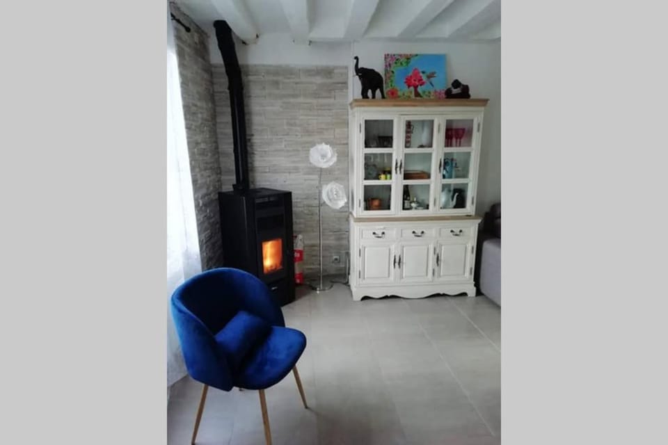 petite maison de ville toute équipée House in Centre-Val de Loire