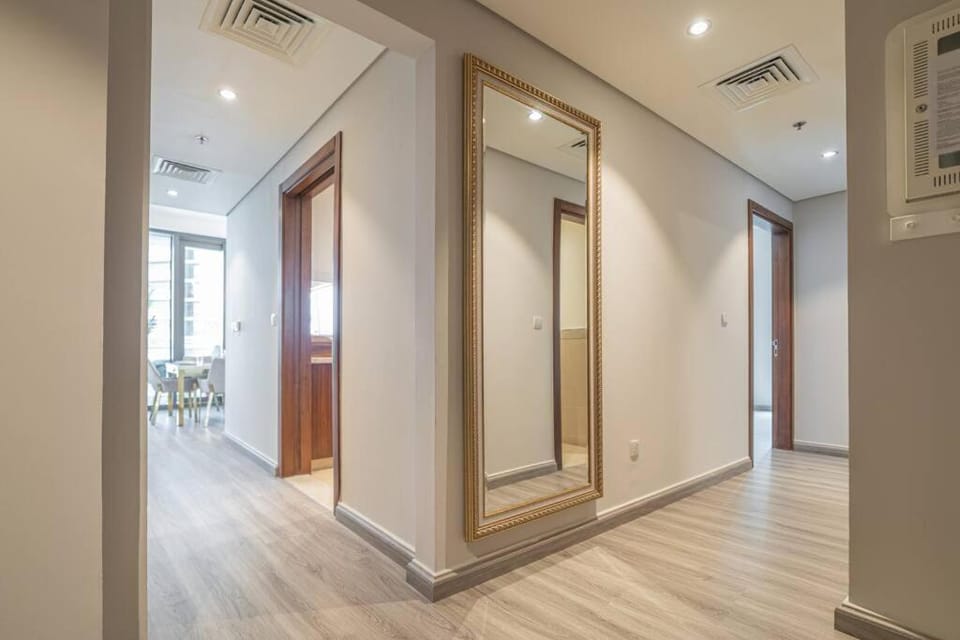 Spacious 3BR in Downtown, Direct Access to Dubai Mall & Metro, Burj Khalifa Views Apartment in Dubai