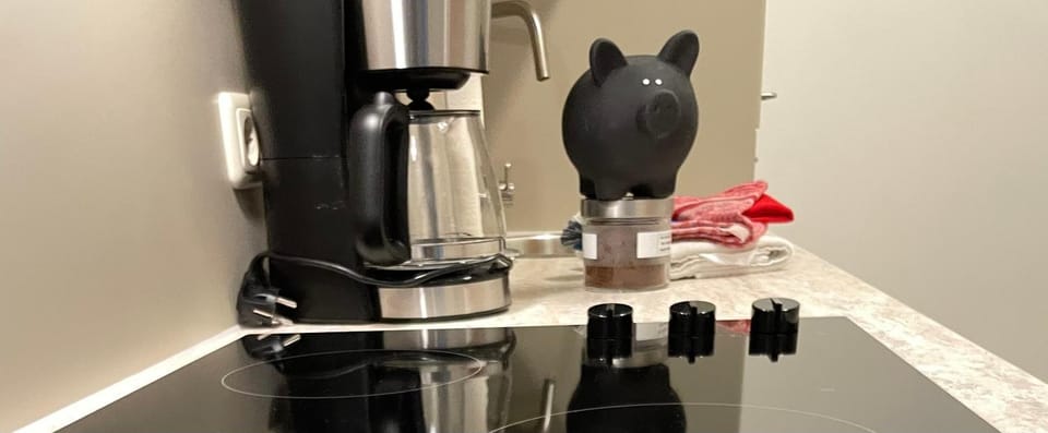 Coffee/tea facilities, Kitchen or kitchenette