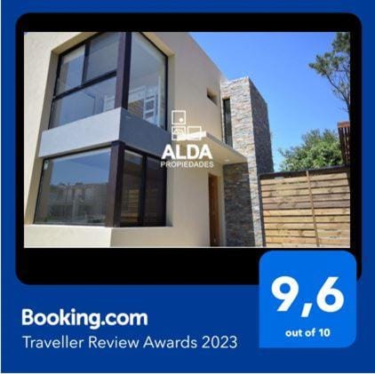 BAHIA SAN FRANCISCO, casa Albatros a 80 metros del mar, Uruguay House in Piriápolis