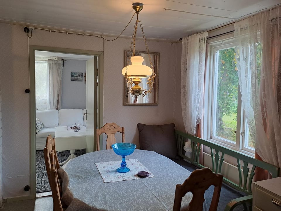 Living room, Seating area, Dining area, kitchen