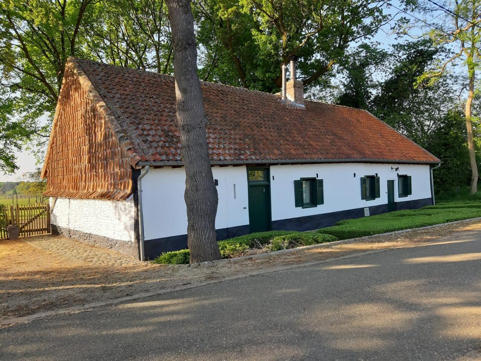 Lemen huis Houwaart House in Flanders