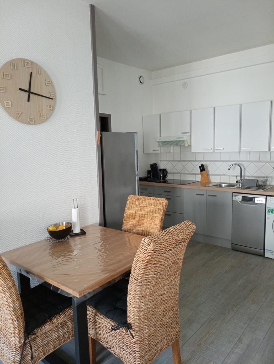 dishwasher, minibar, stove