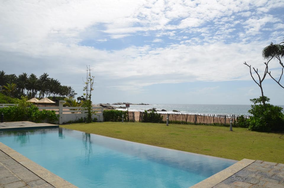 Garden view, Sea view, Swimming pool