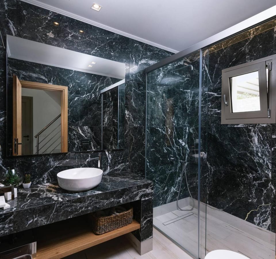 Bathroom, Bath