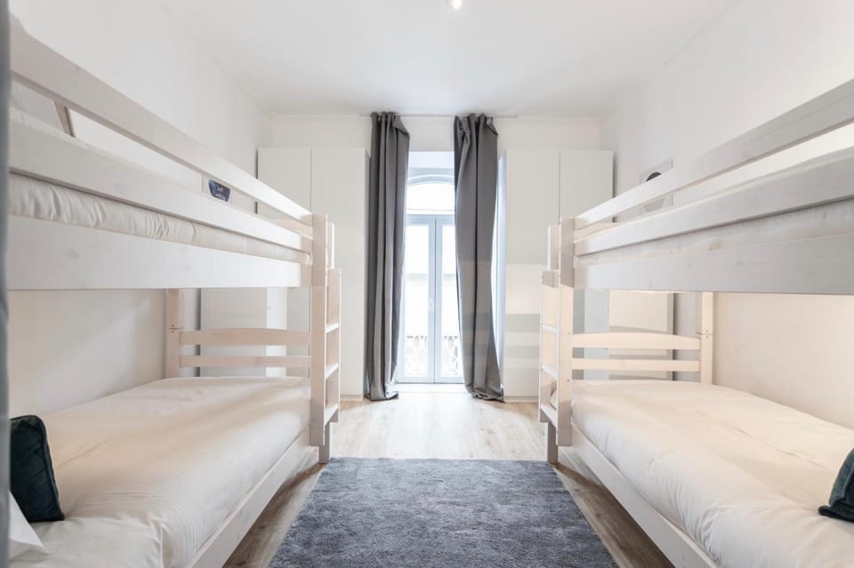The Lisbon Lotus - Alcantara Apartment in Lisbon