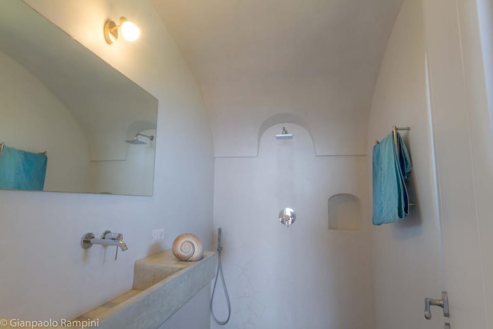 Shower, Bathroom, towels