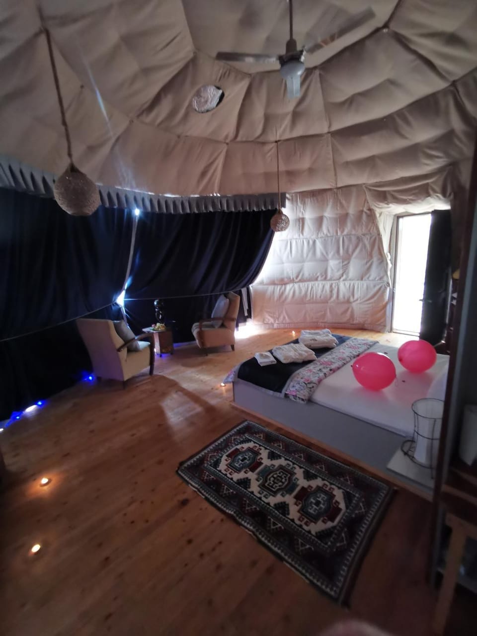 Photo of the whole room