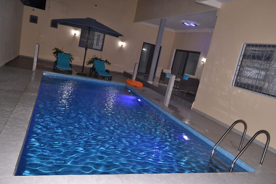 Villa Moderne Spacieuse avec Piscine Privée, 3Ch et 3SdB Villa in Thiès Region, Senegal