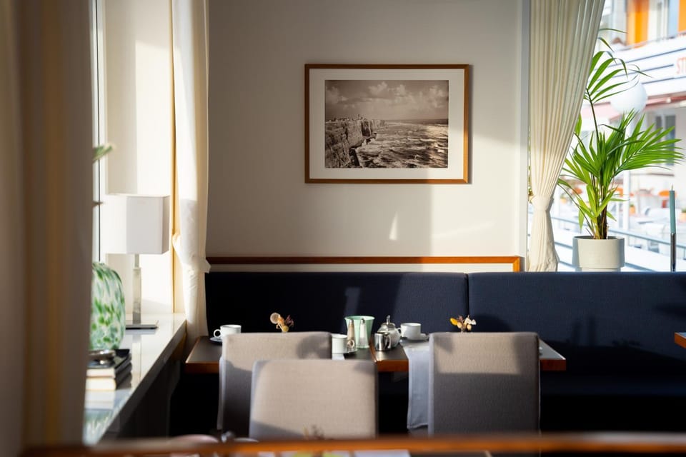 Lounge or bar