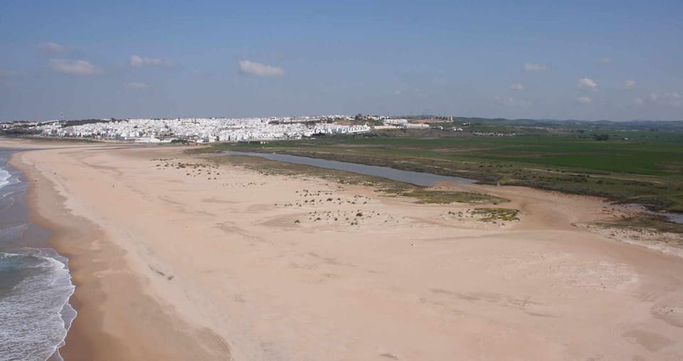 Marina 2. Atico de Lujo. Vistas al Mar. Piscina. Apartment in Conil de la Frontera