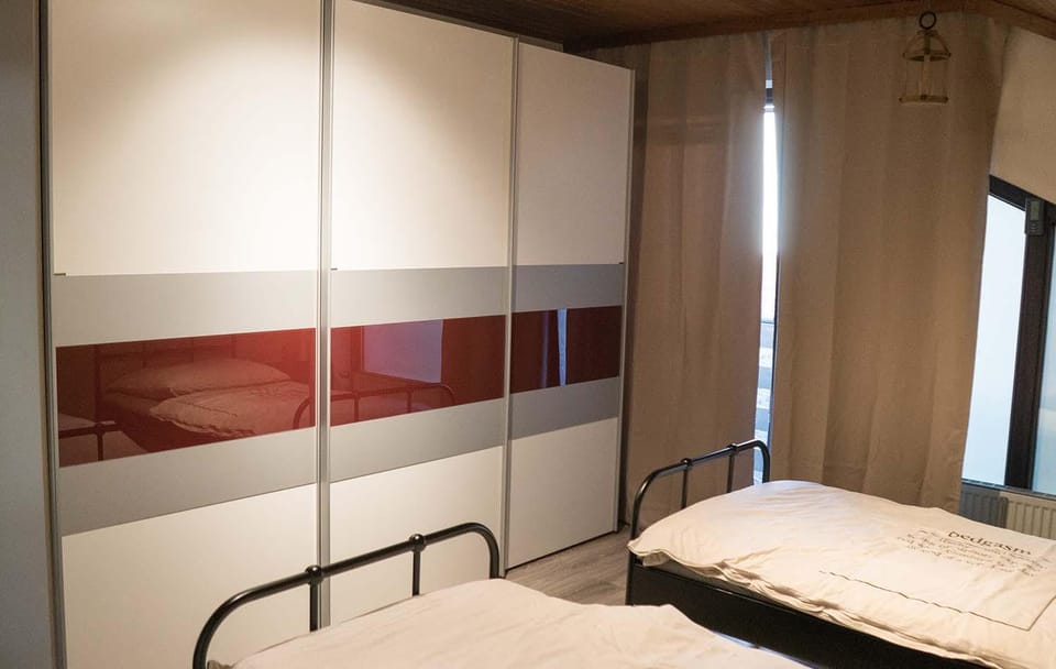 Bed, Bedroom, wardrobe