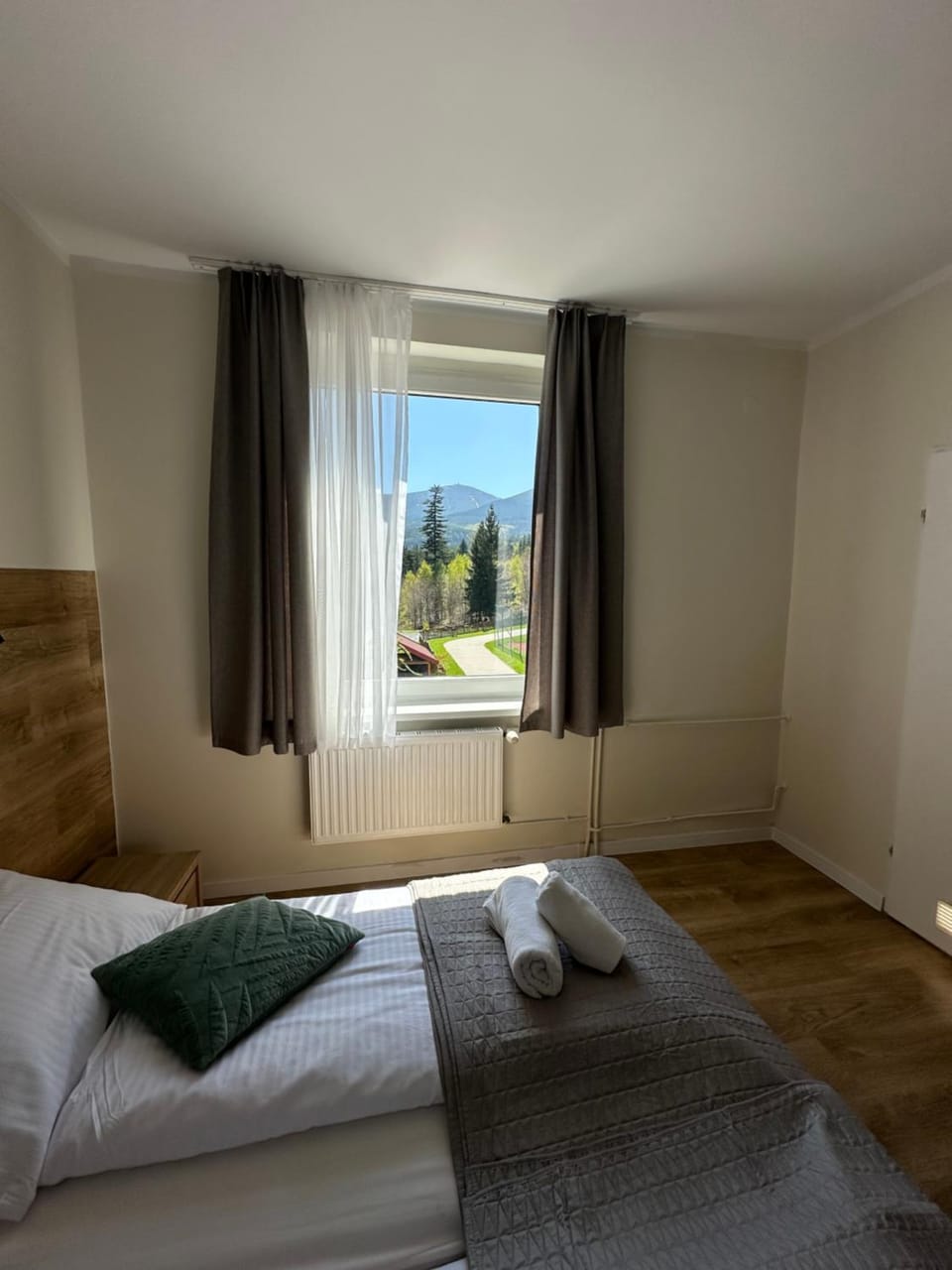 Apartament, Pokoje Koniczynka Apartment in Lower Silesian Voivodeship