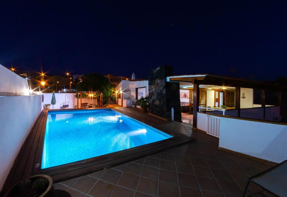 Balcony/Terrace, Swimming pool