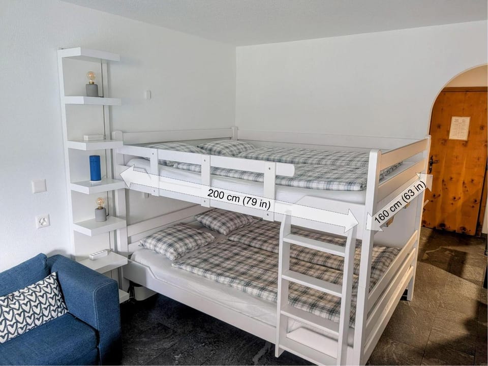 Decorative detail, bunk bed
