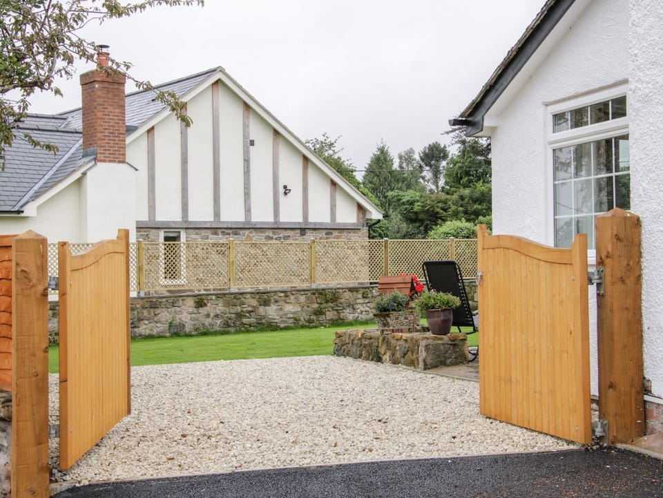 Bryn Celyn House in England