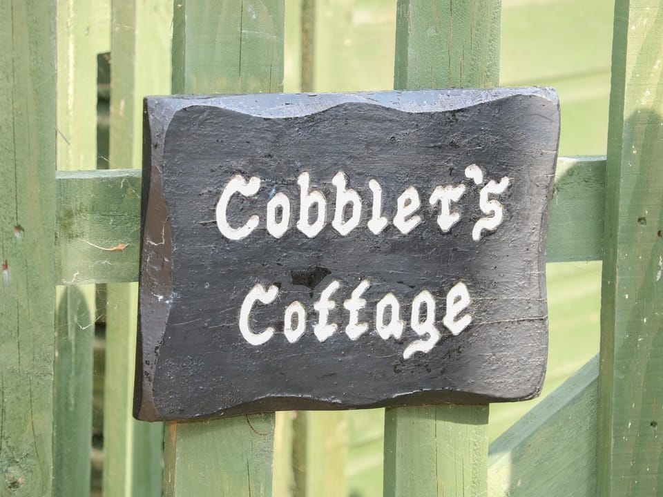 Cobbler's Cottage House in Mundesley