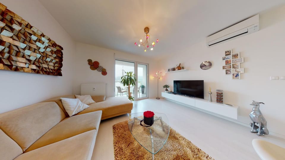 TV and multimedia, Living room