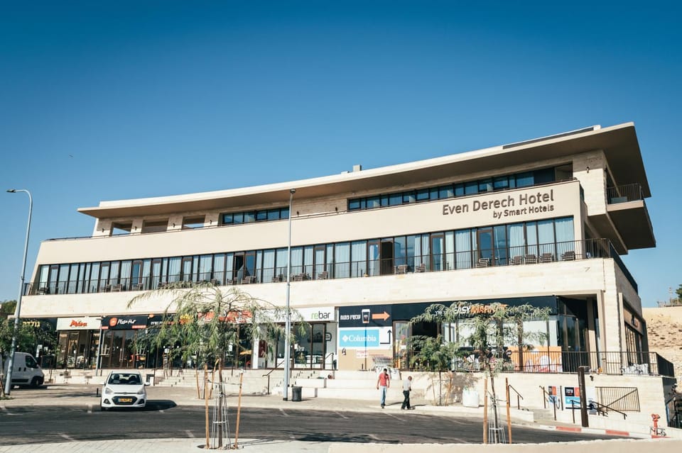 Property building, Balcony/Terrace