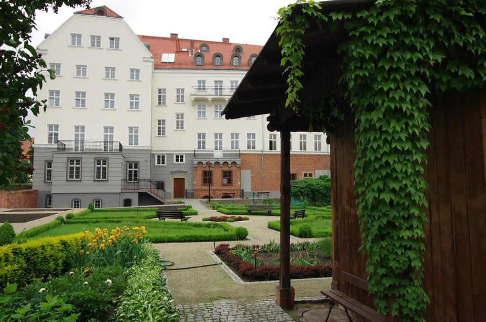 Property building, Garden