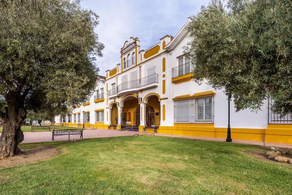 Property building, Garden
