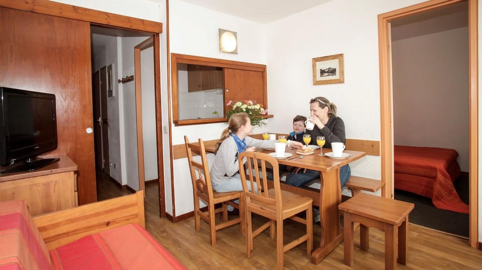 Other, Dining area