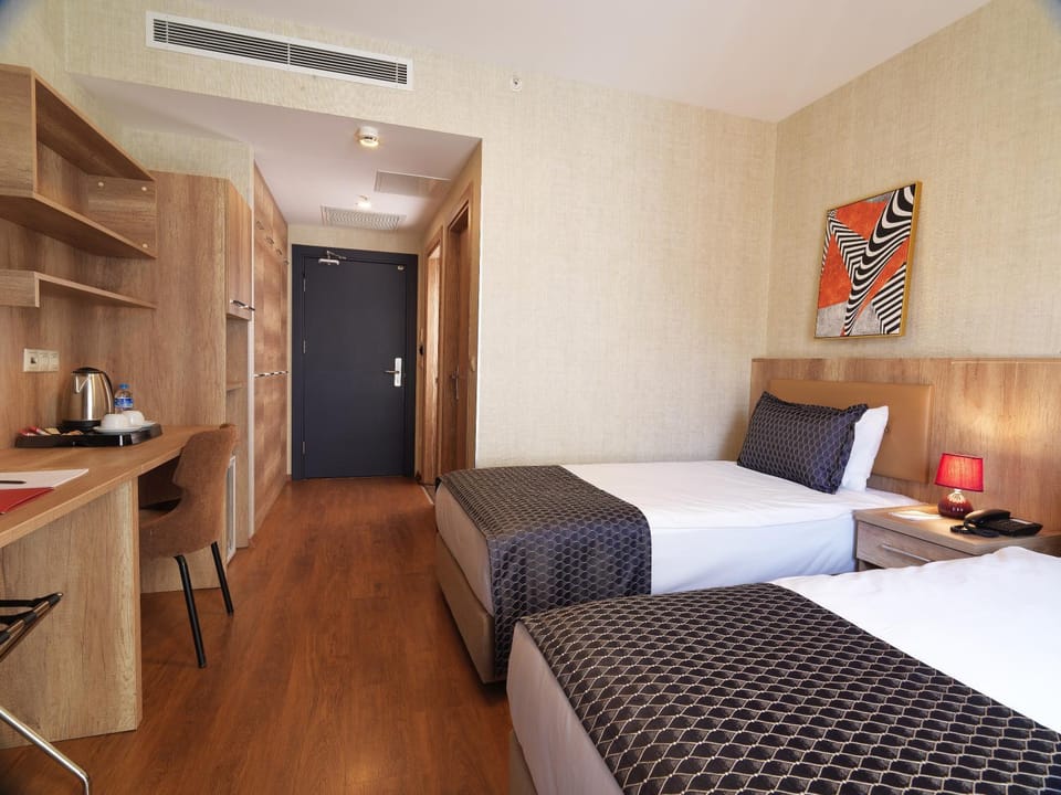 Bed, Photo of the whole room