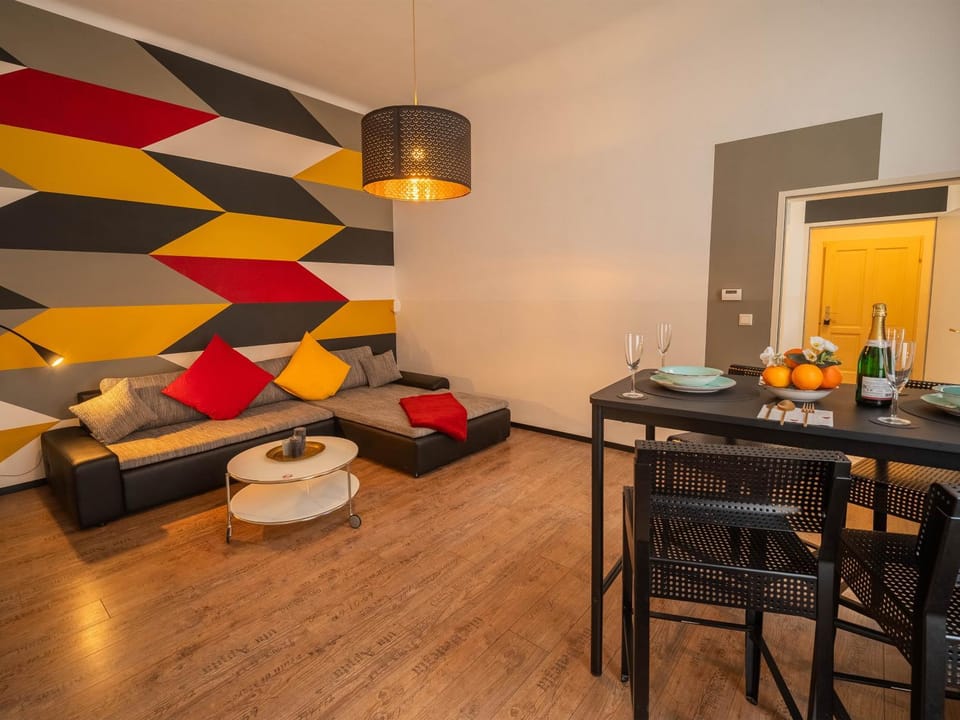 Living room, Decorative detail, Seating area, Dining area