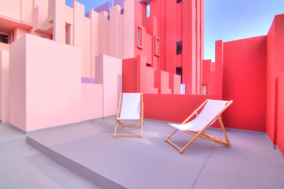 Studio in the Red Wall building by Ricardo Bofill - MURALLA ROJA Apartment in Calp