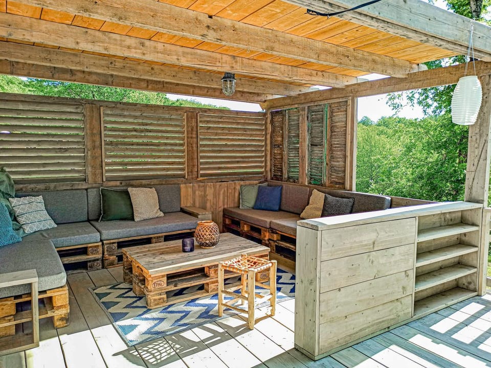 Patio, Balcony/Terrace, Seating area