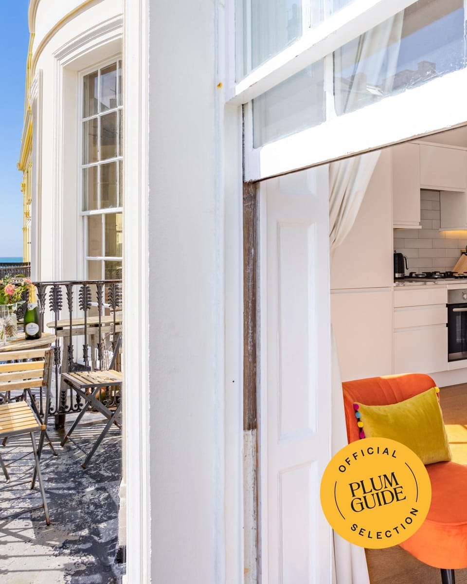 Seaside Balcony Retreat By Mrs Butler Relocation Accommodation Brighton Apartment in Hove