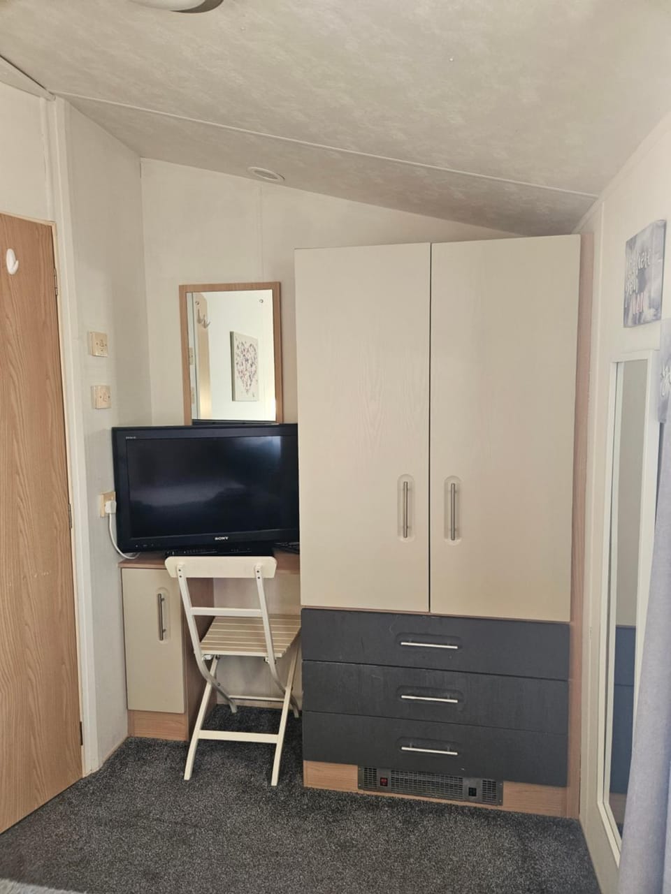 Nicks & Carmels by the sea House in England