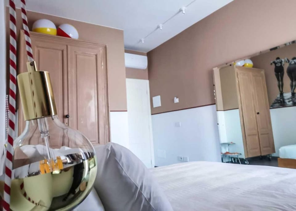 Casa Sebina - your design home on the lake - 3 bathrooms 3 bedrooms Bed and Breakfast in Desenzano del Garda